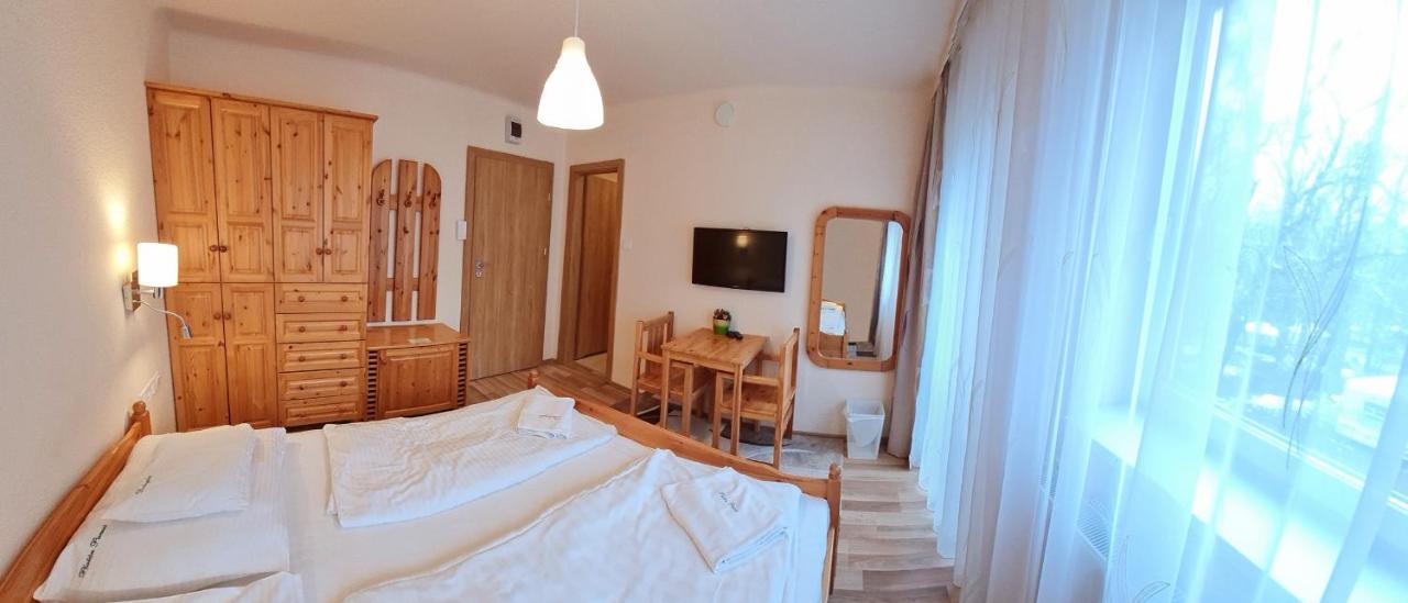 Platan Panzio Hotel Dobogoko Luaran gambar