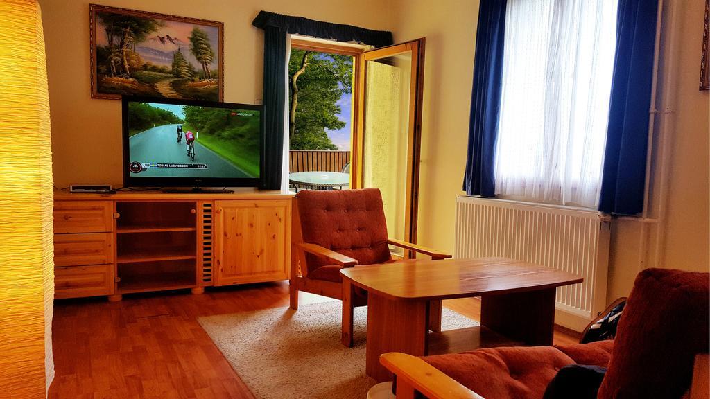 Platan Panzio Hotel Dobogoko Luaran gambar